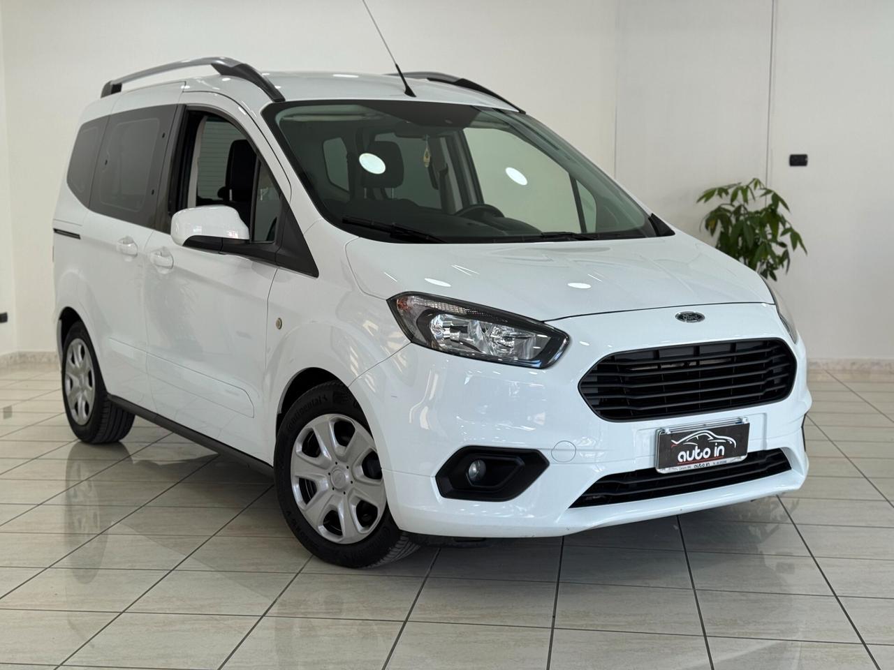 Ford Tourneo Courier 1.5 TDCI 75 CV