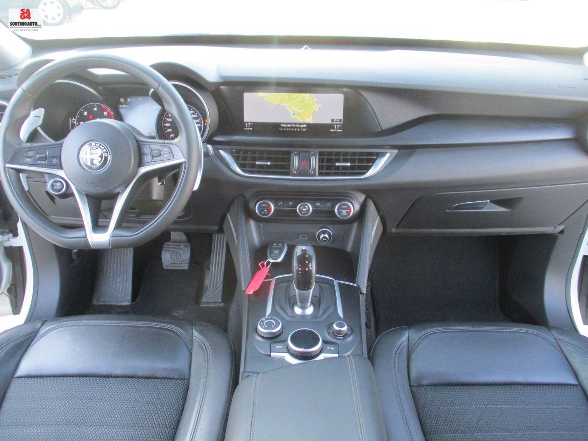 A.R.Stelvio 2.2 T.diesel 210cv AT8 Q4 Exec.-2018 FULL