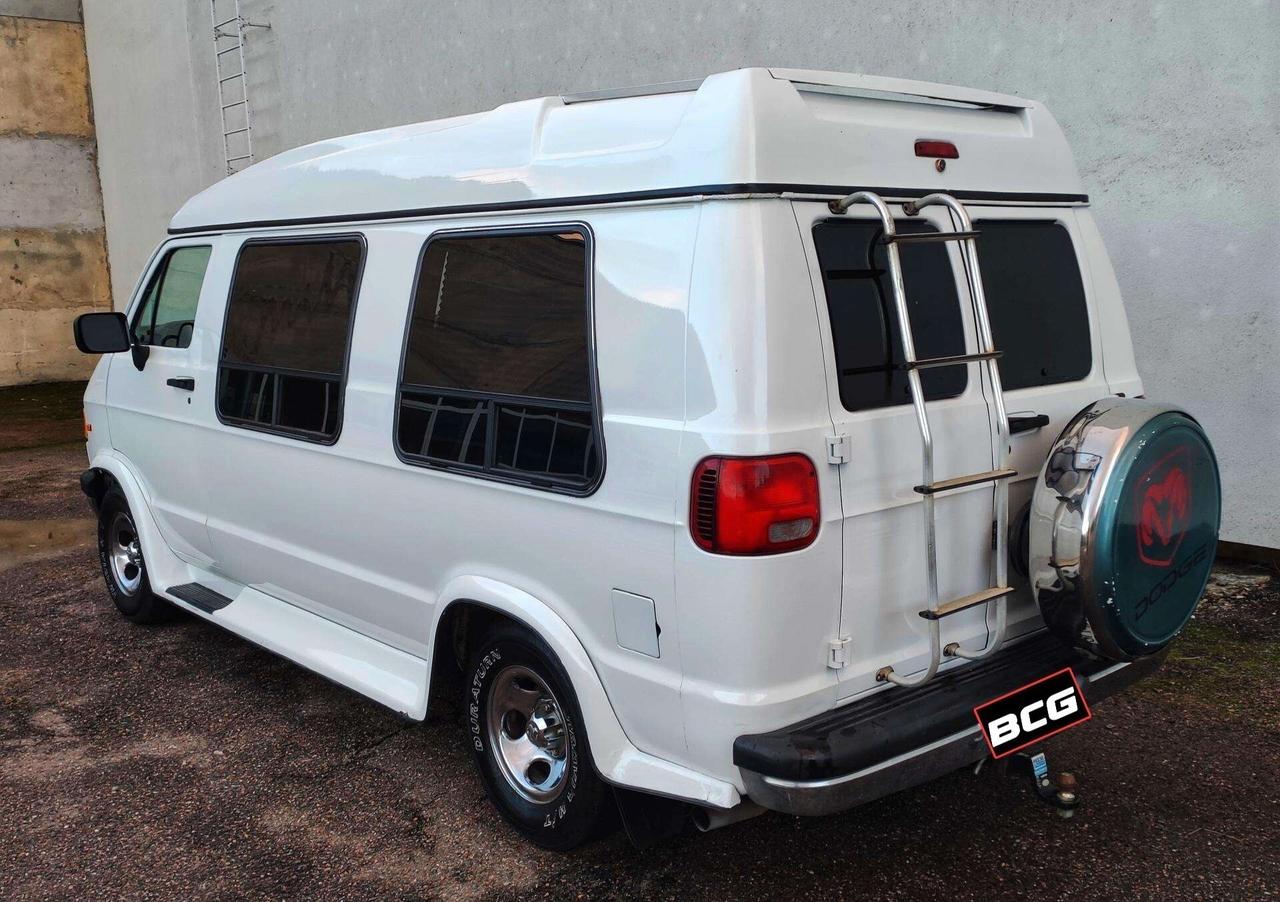 Dodge RAM Minibus Limited 5.2 V8-PESCARA-