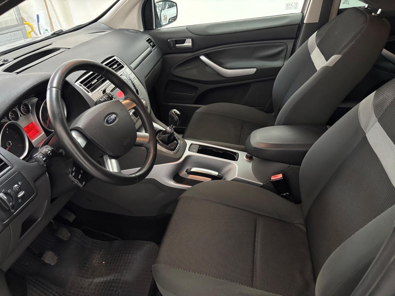 Ford Kuga 2.0 TDCI 163 CV 4WD Titanium