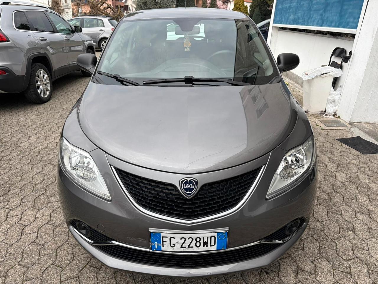 Lancia Ypsilon 1.2 69 CV 5 porte Gold*EURO6*NEOPATENTATI