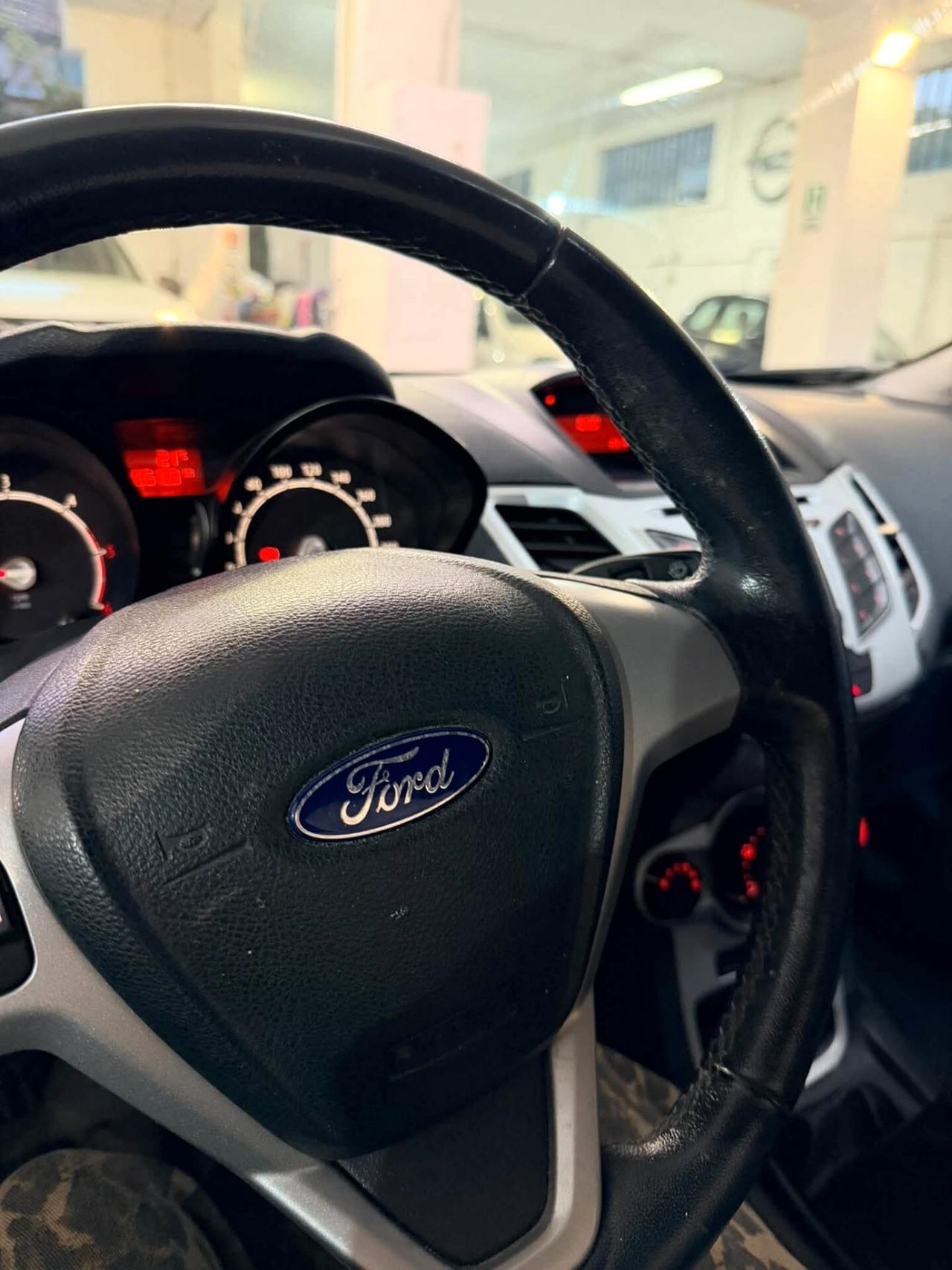Ford Fiesta 1.4 TDCi 70CV (VENDUTA)