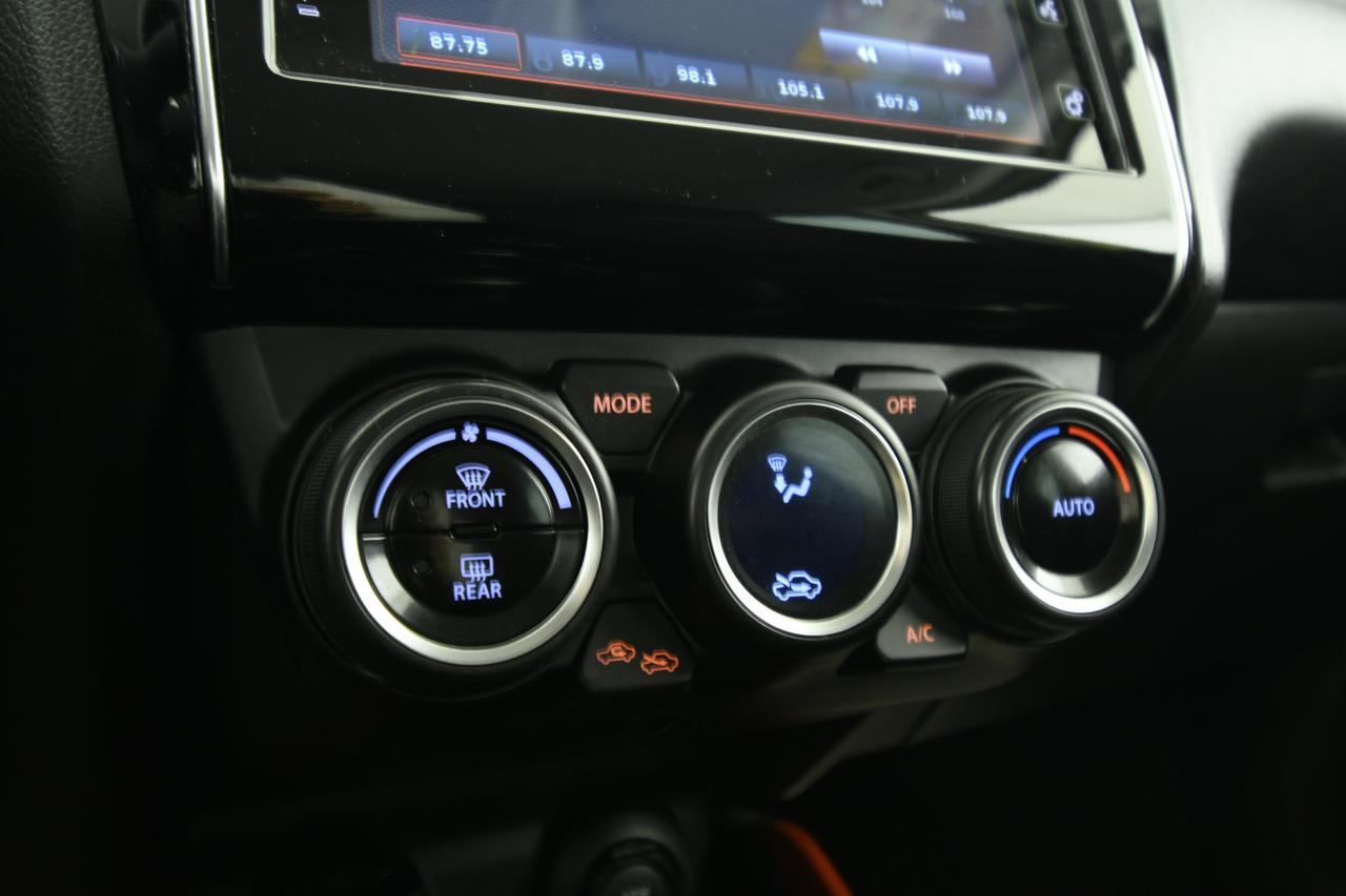 SUZUKI Swift 1.4h Sport 2wd ACC+CAMERA+C17"+NEOPATENTATI