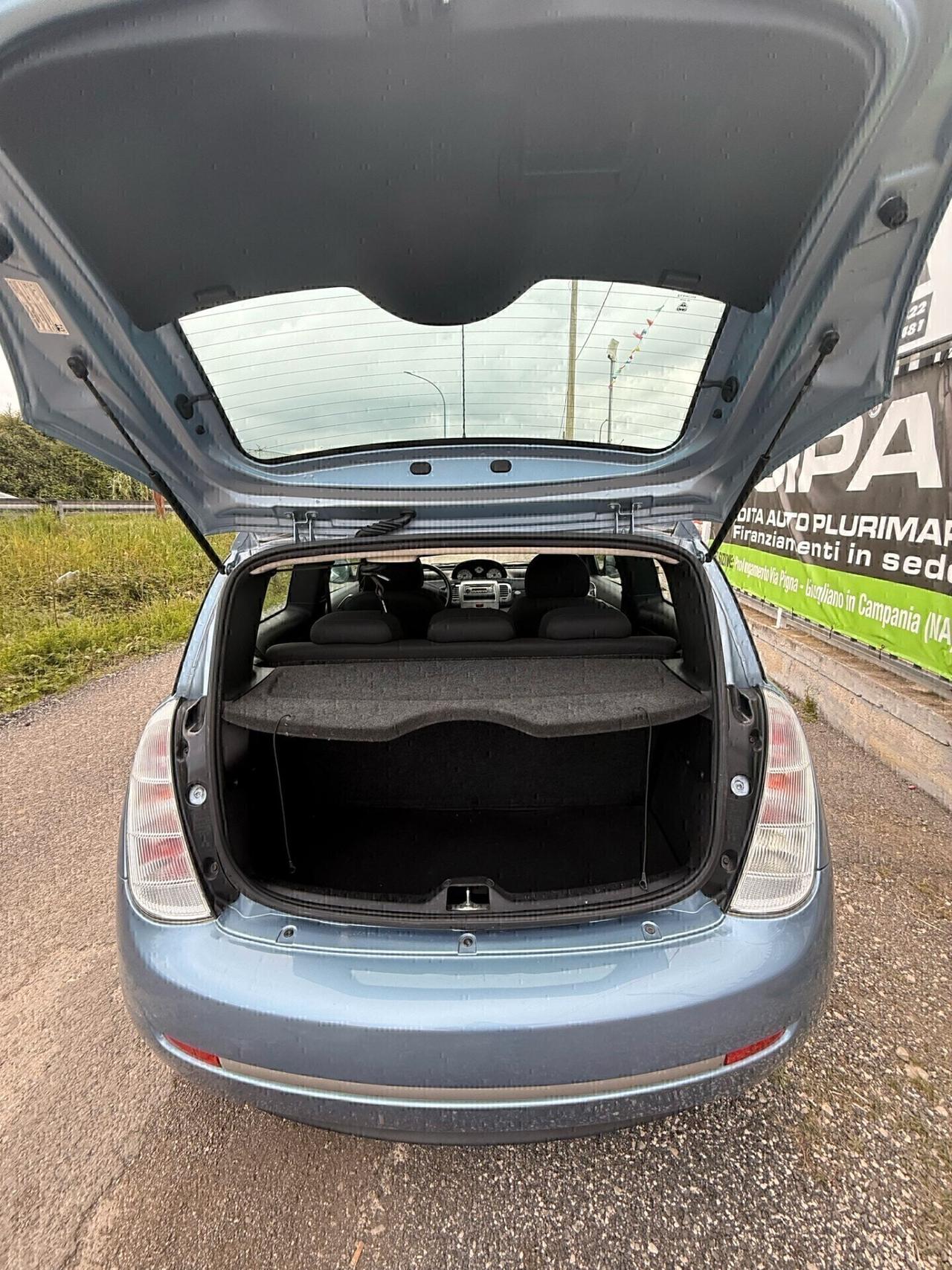 Lancia Ypsilon 1.2 Versus