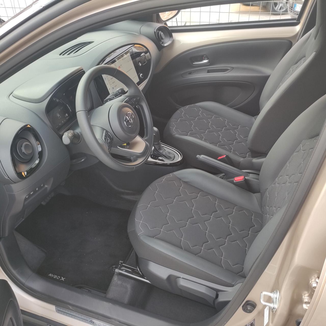 Toyota Aygo X 1.0 VVT-i 72 CV 5 porte JBL Special Edition S-CVT