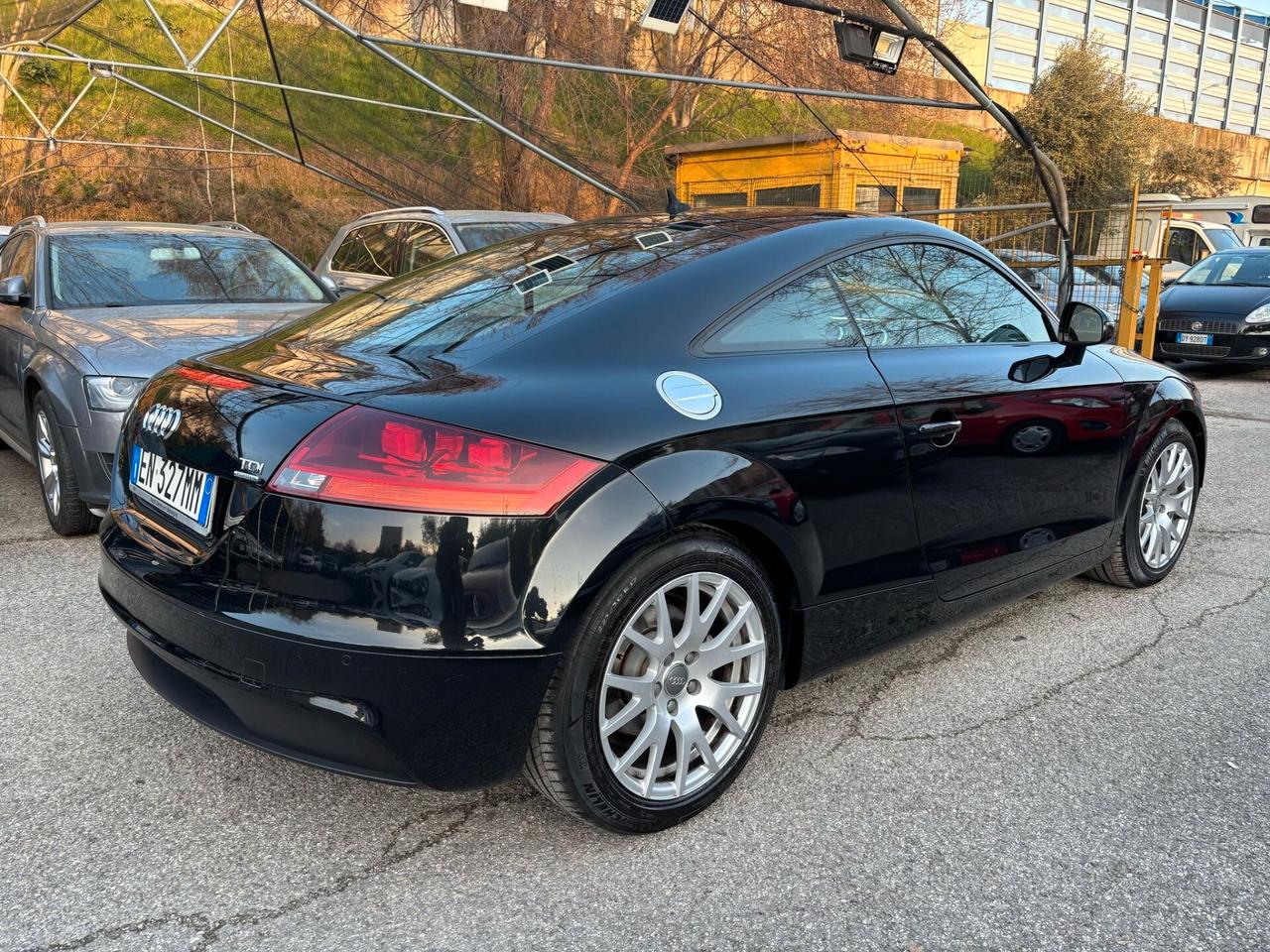 Audi TT Coupé 2.0 TDI quattro Advanced plus