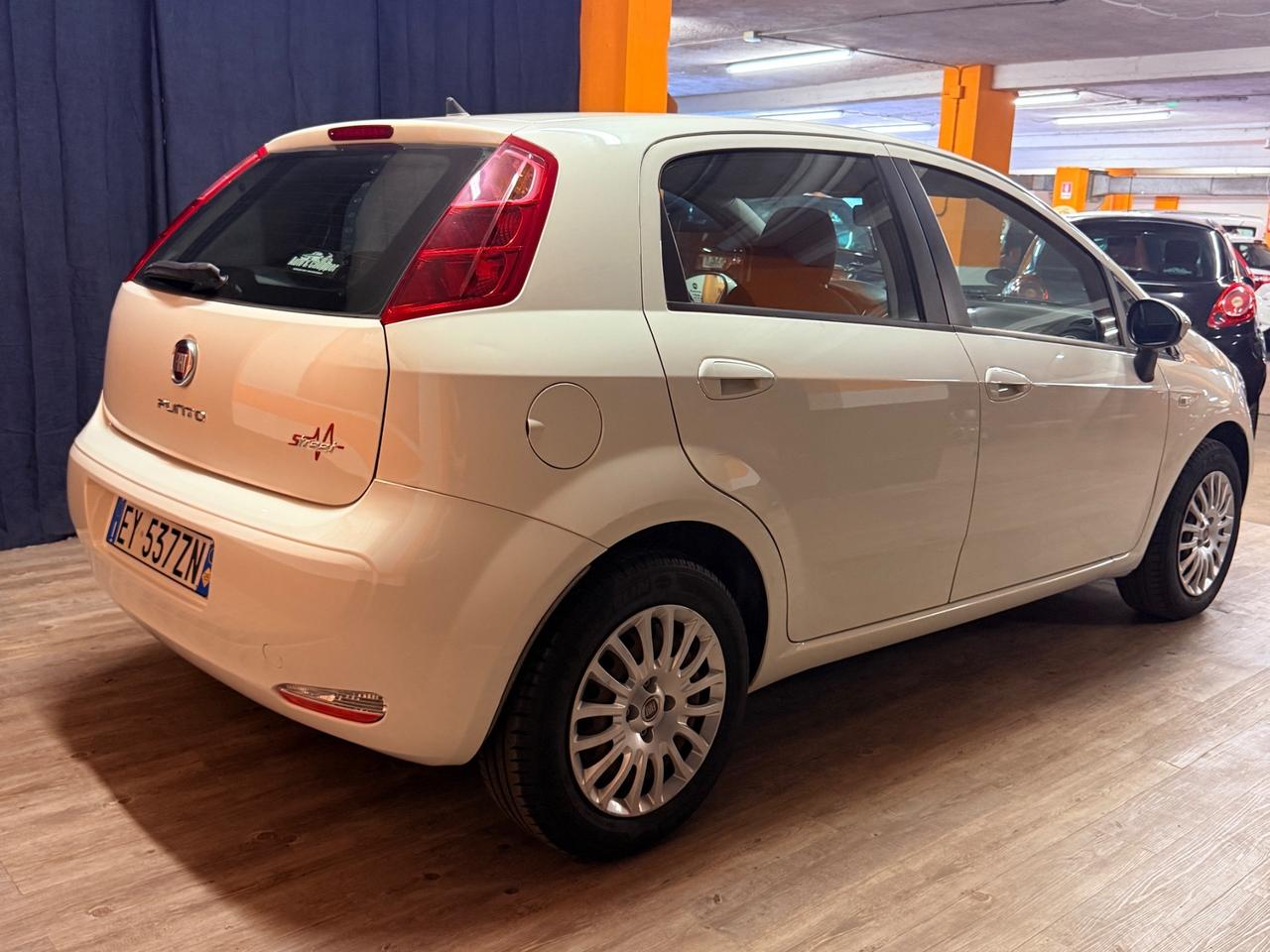 INCREDIBILE FIAT PUNTO CON SOLI 13.937 KM