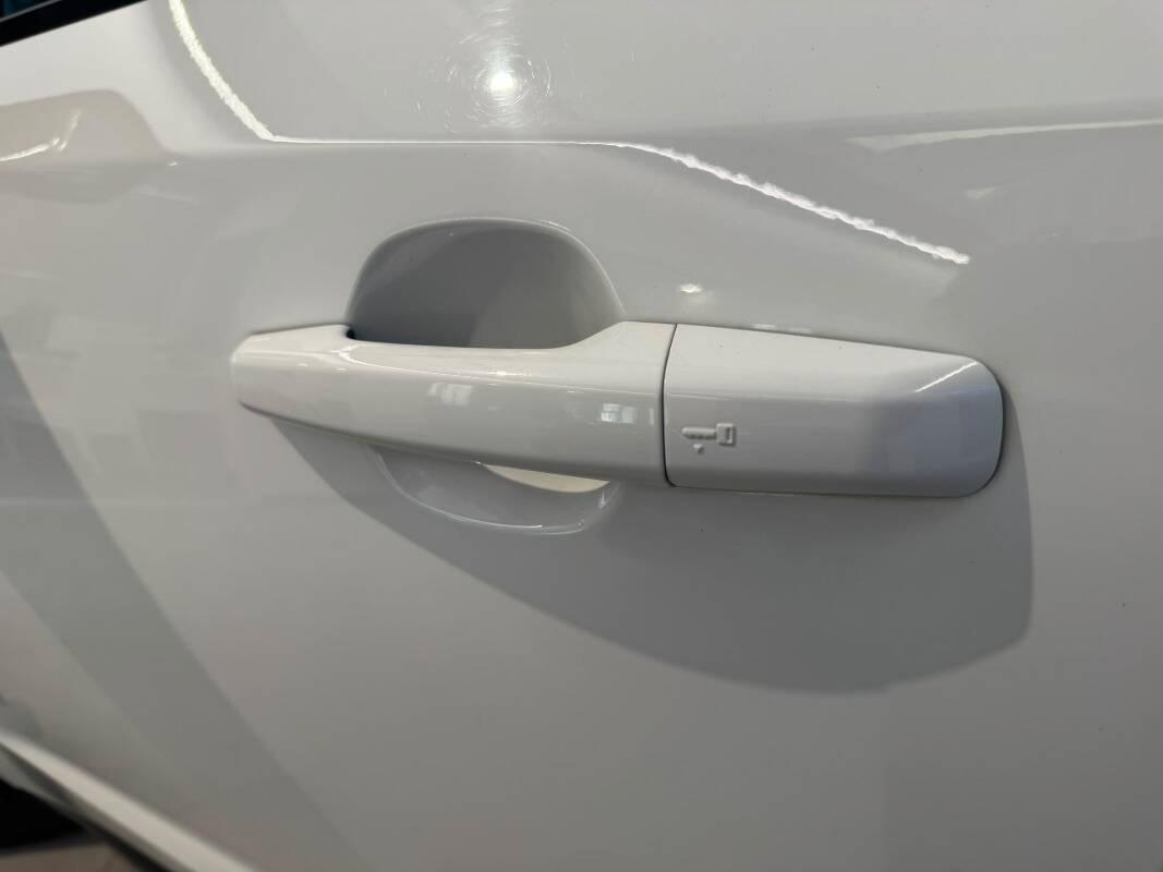 Jaguar E-Pace 2.0d i4 R-Dynamic awd 180cv auto my19