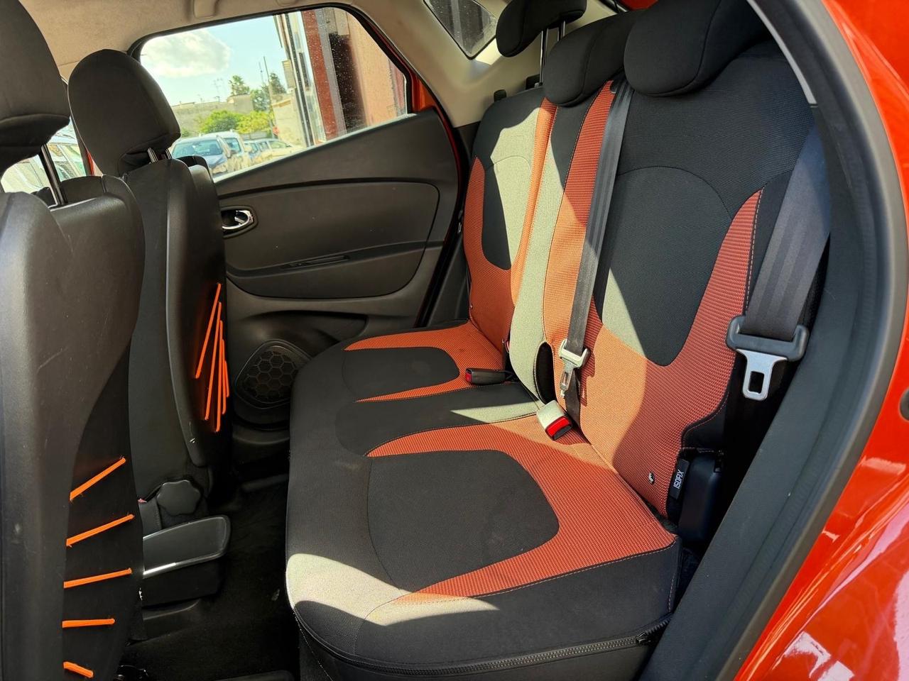 Renault Captur dCi 8V 90 CV EDC Start&Stop Energy Iconic