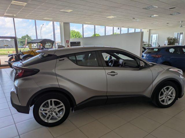 TOYOTA C-HR 1.8 Hybrid E-CVT