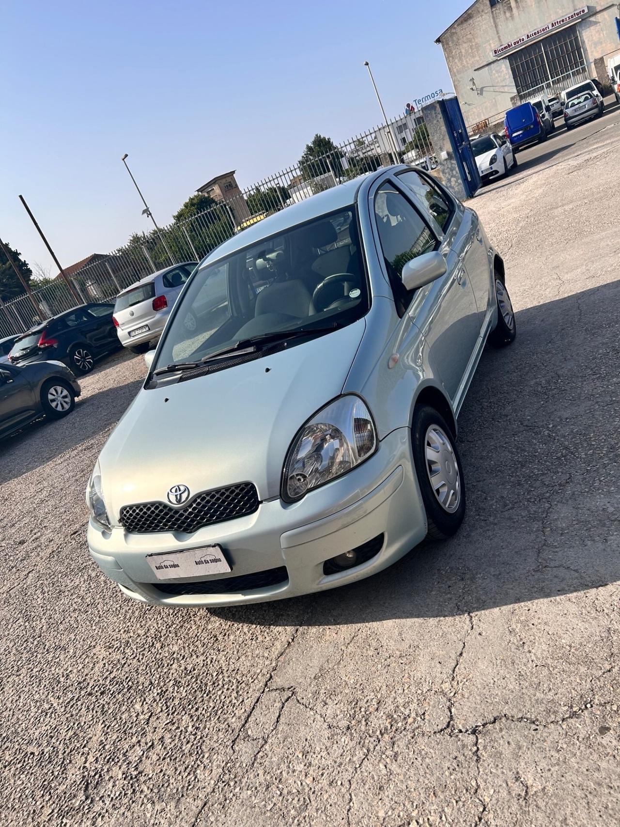 Toyota Yaris 1.4 tdi D-4D cat 5 porte Sol