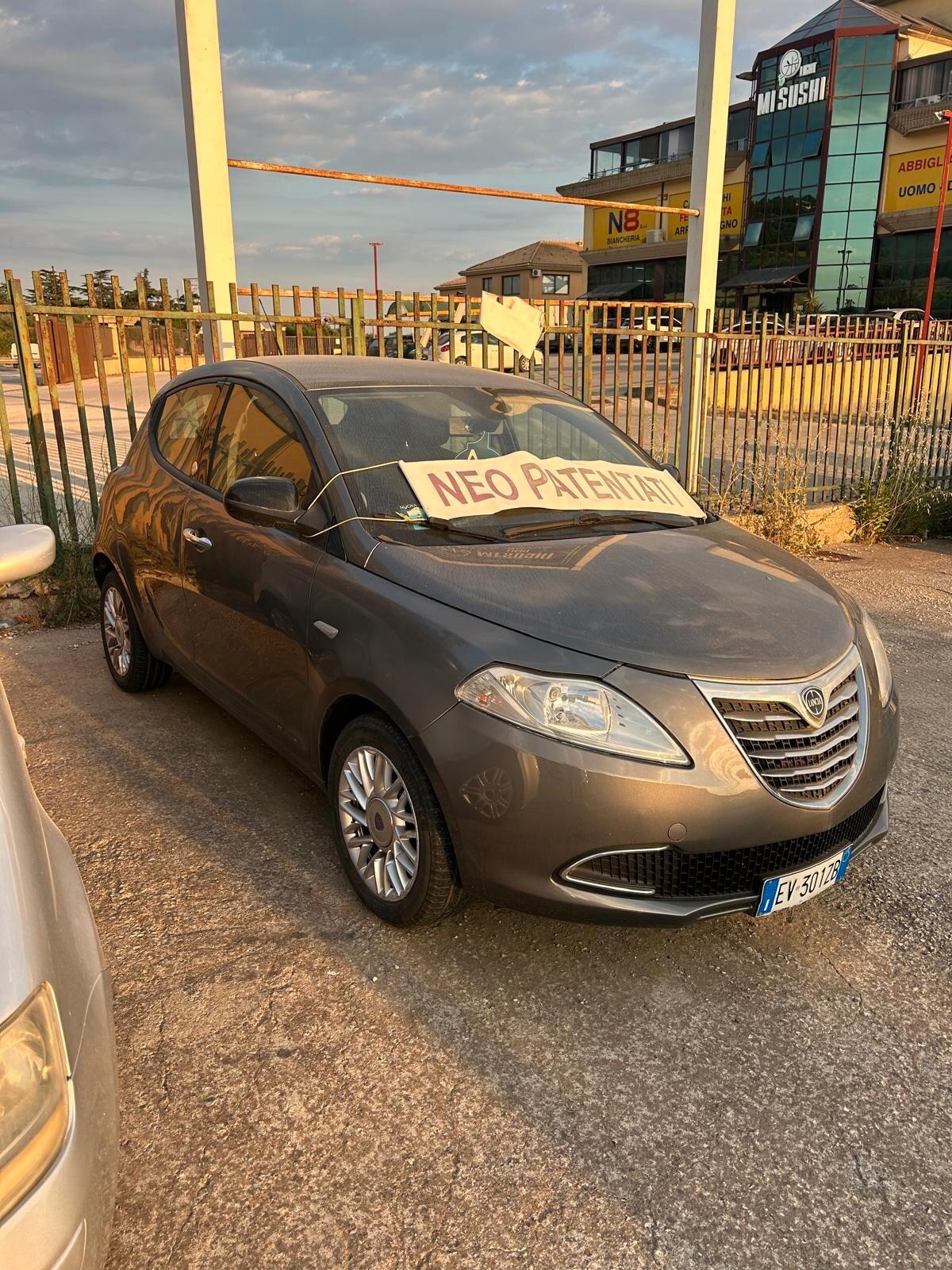 Lancia Ypsilon 1.2 69 CV 5 porte GPL Ecochic Gold
