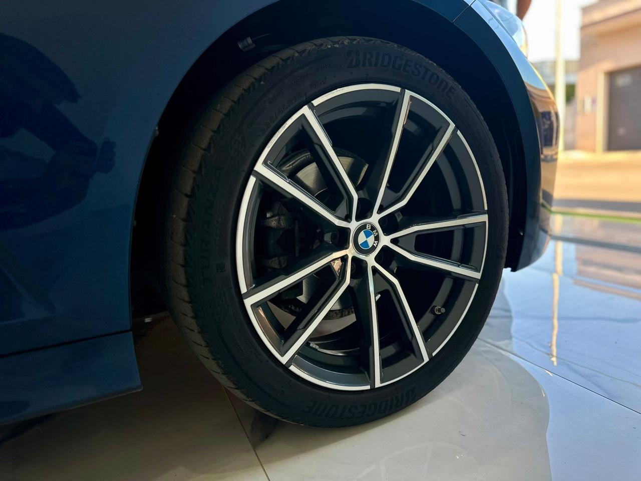 BMW 318 d 48V Touring Sport LED AMBIENT