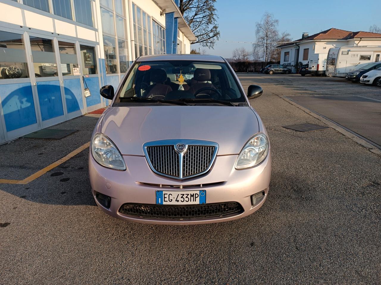 Lancia Ypsilon 1.2 69 CV Elle