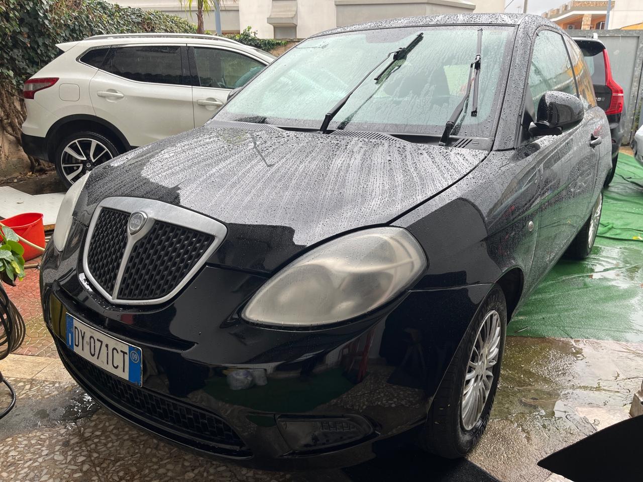 Lancia Ypsilon 1.4 Argento Ecochic GPL