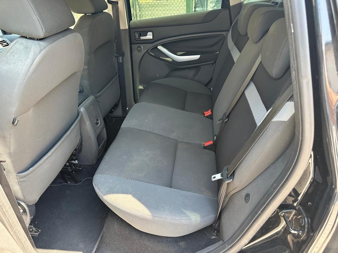 Ford Kuga 2.0 TDCi 140 CV 2WD Titanium