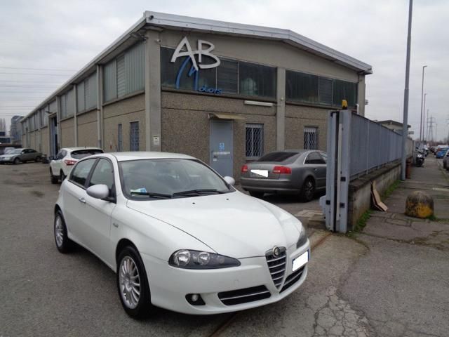 ALFA ROMEO 147 1.6 16V TS (105) 5 porte Moving *CRUISE* *BLUE&ME*