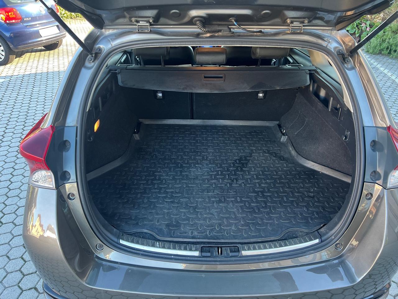 Toyota Auris Touring Sports 1.8 Hybrid Business