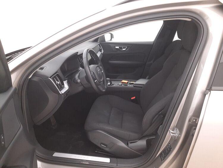 Volvo V60 B4 Momentum Business BR438298 2.0 Mild Hybrid 197CV