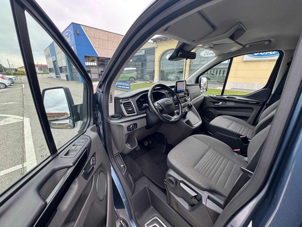 Ford Tourneo Custom Titanium 2.0 TDCi 130CV 8posti
