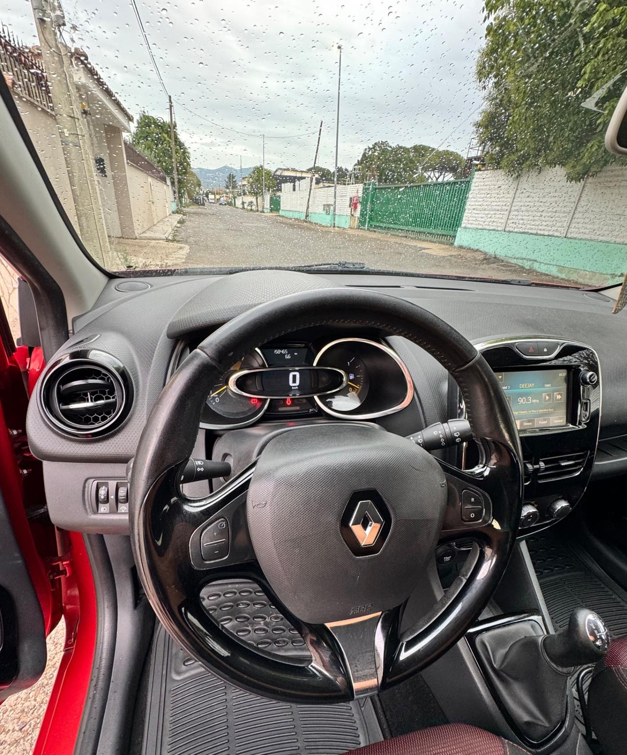 Renault Clio 1.2 75CV COSTUME NATIONAL