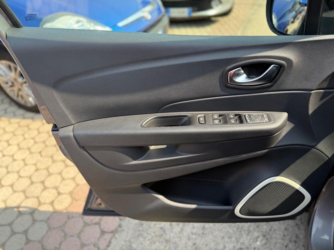 Renault Captur dCI 90 CV ADATTA NEO PAT. Km certif