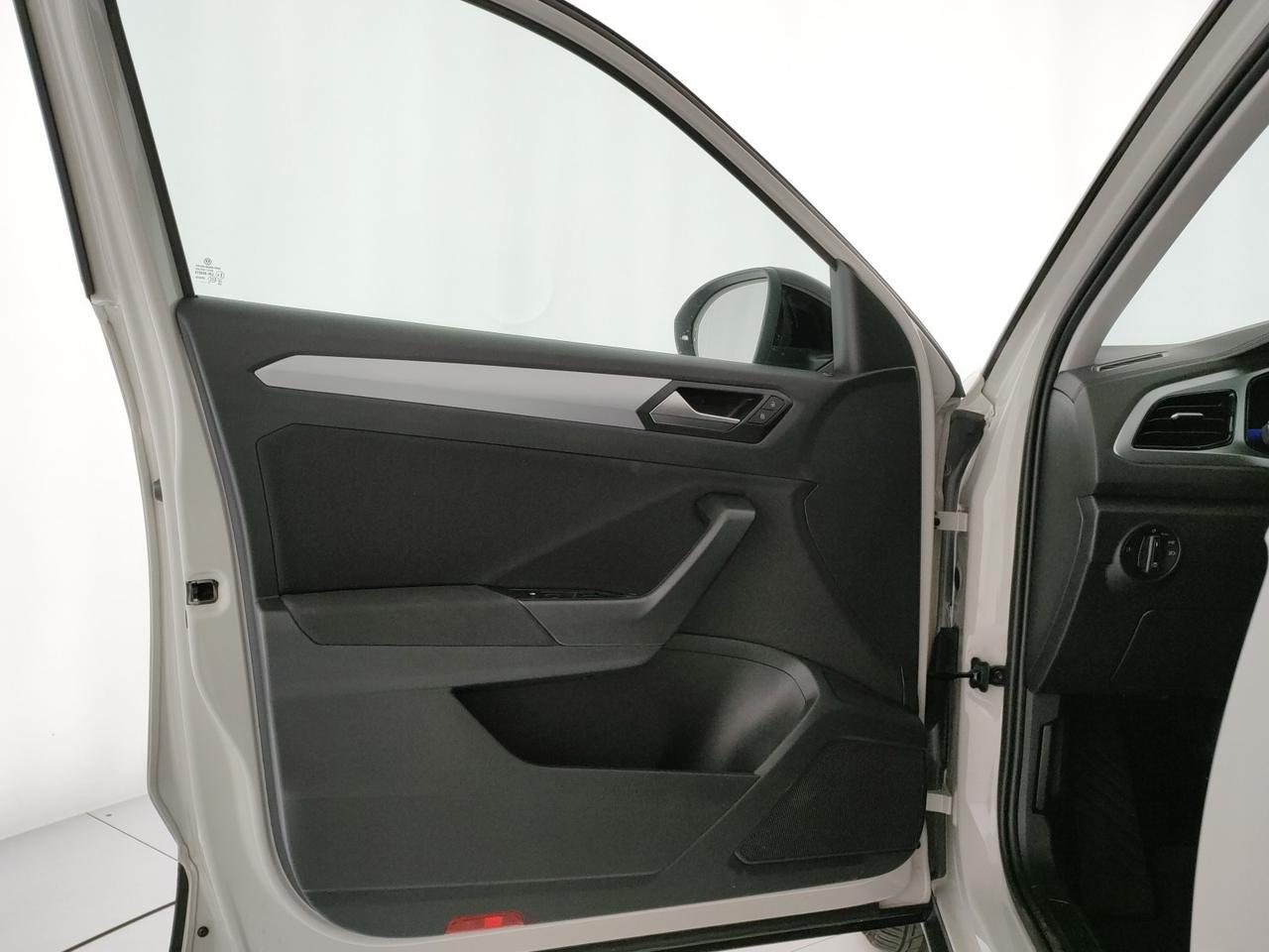 Volkswagen T-Roc 1.0 tsi life 110cv