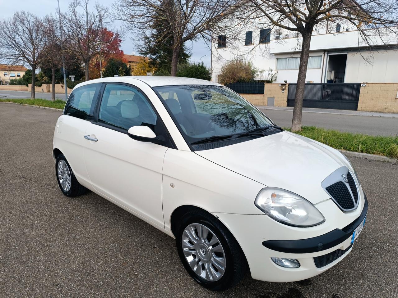 Lancia Ypsilon 1.2 SOLO 108.000 KM NEOPATENTATI