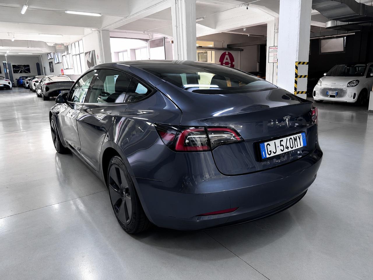 Tesla Model 3 Standard rwd Plus