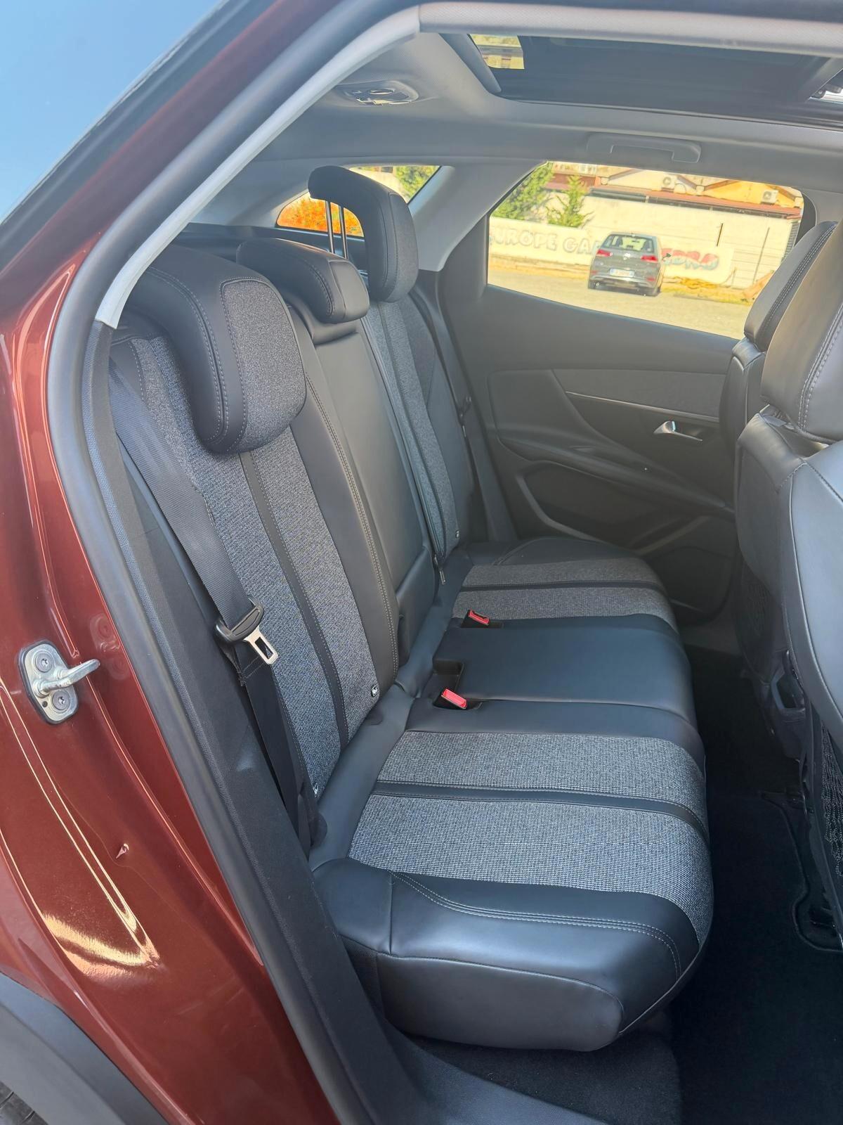 Peugeot 3008 BlueHDi 150 S&S Allure