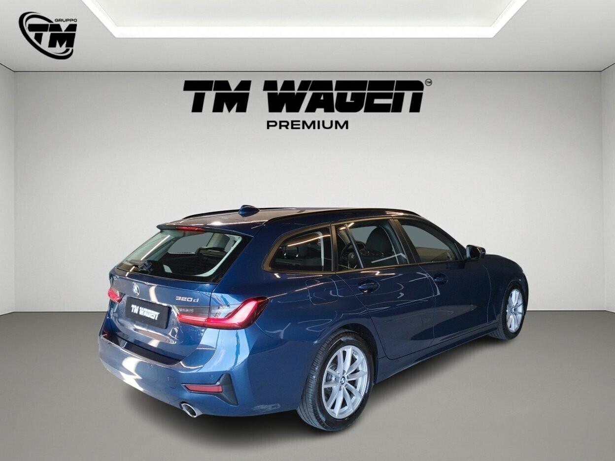 BMW 320 d Touring mhev 48V xdrive Business Advantage auto