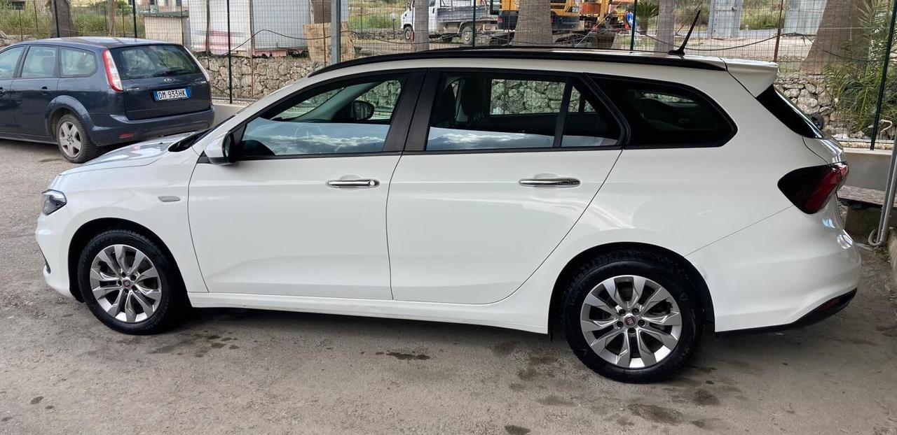 Fiat Tipo 1.6 Mjt S&S SW Lounge
