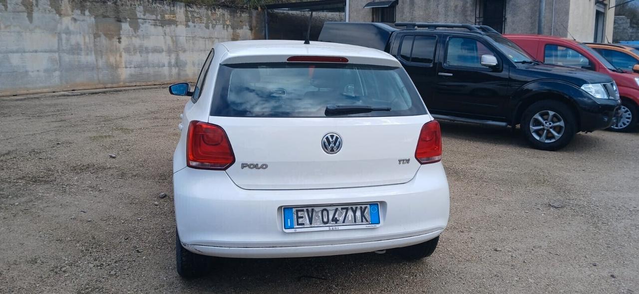 Volkswagen Polo 1.2 TDI Comfortline - 2014