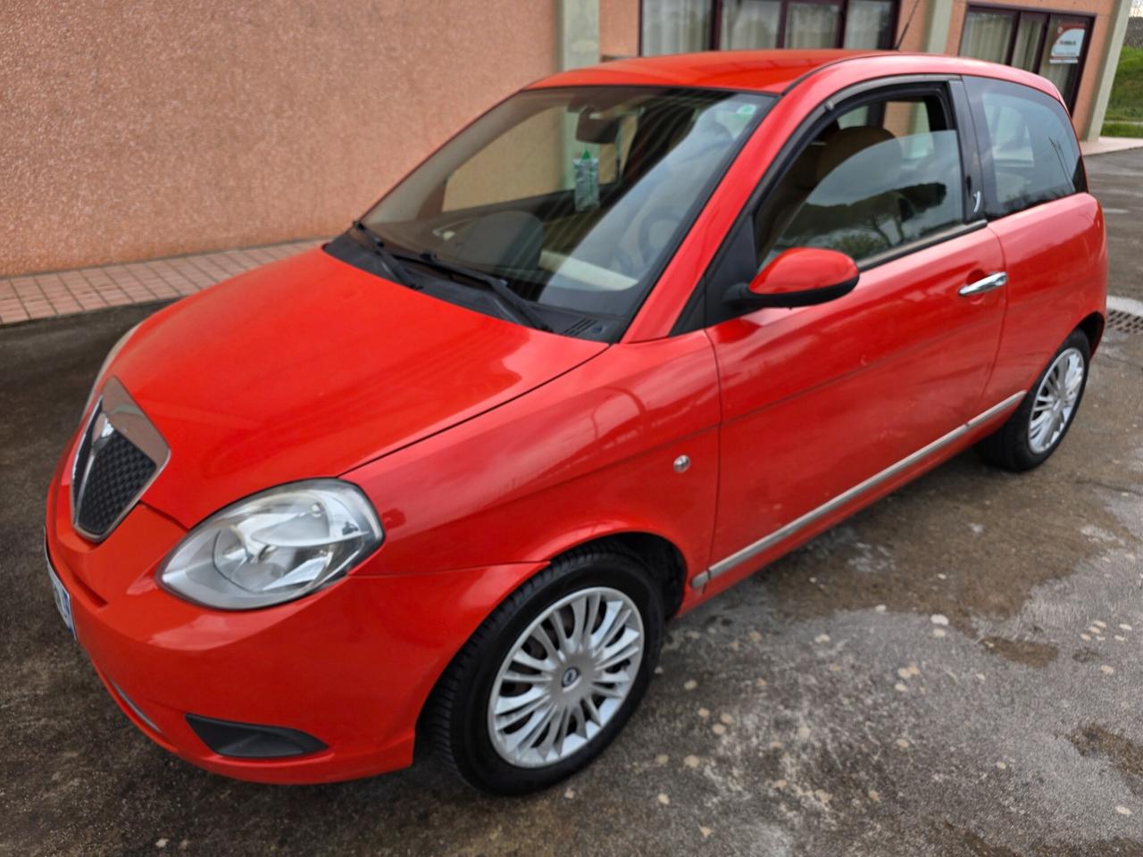 Lancia Ypsilon 1.2 Argento