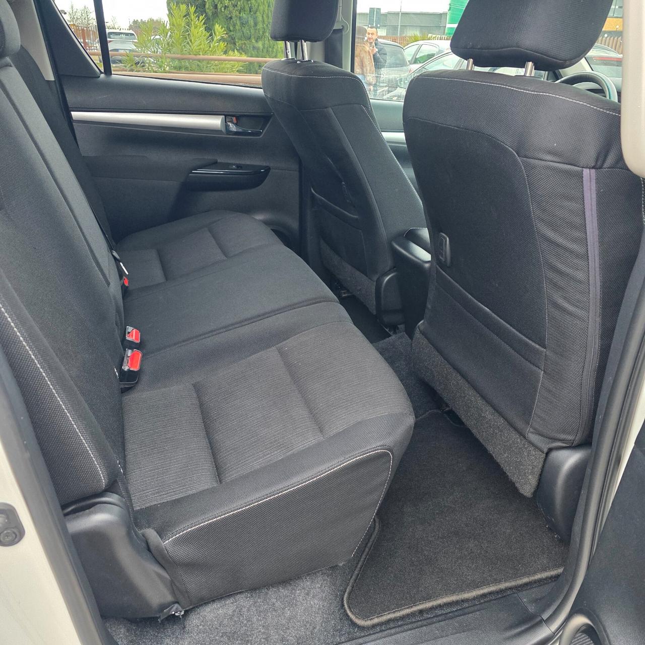 Toyota Hilux 2.4 D-4D 4WD 4 porte Double Cab Executive