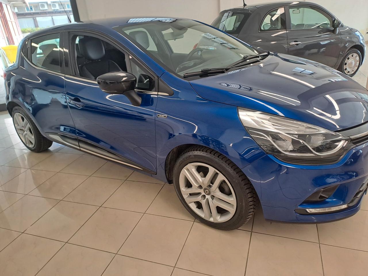 Renault Clio dCi 8V 75 CV Start&Stop 5 porte Energy Duel