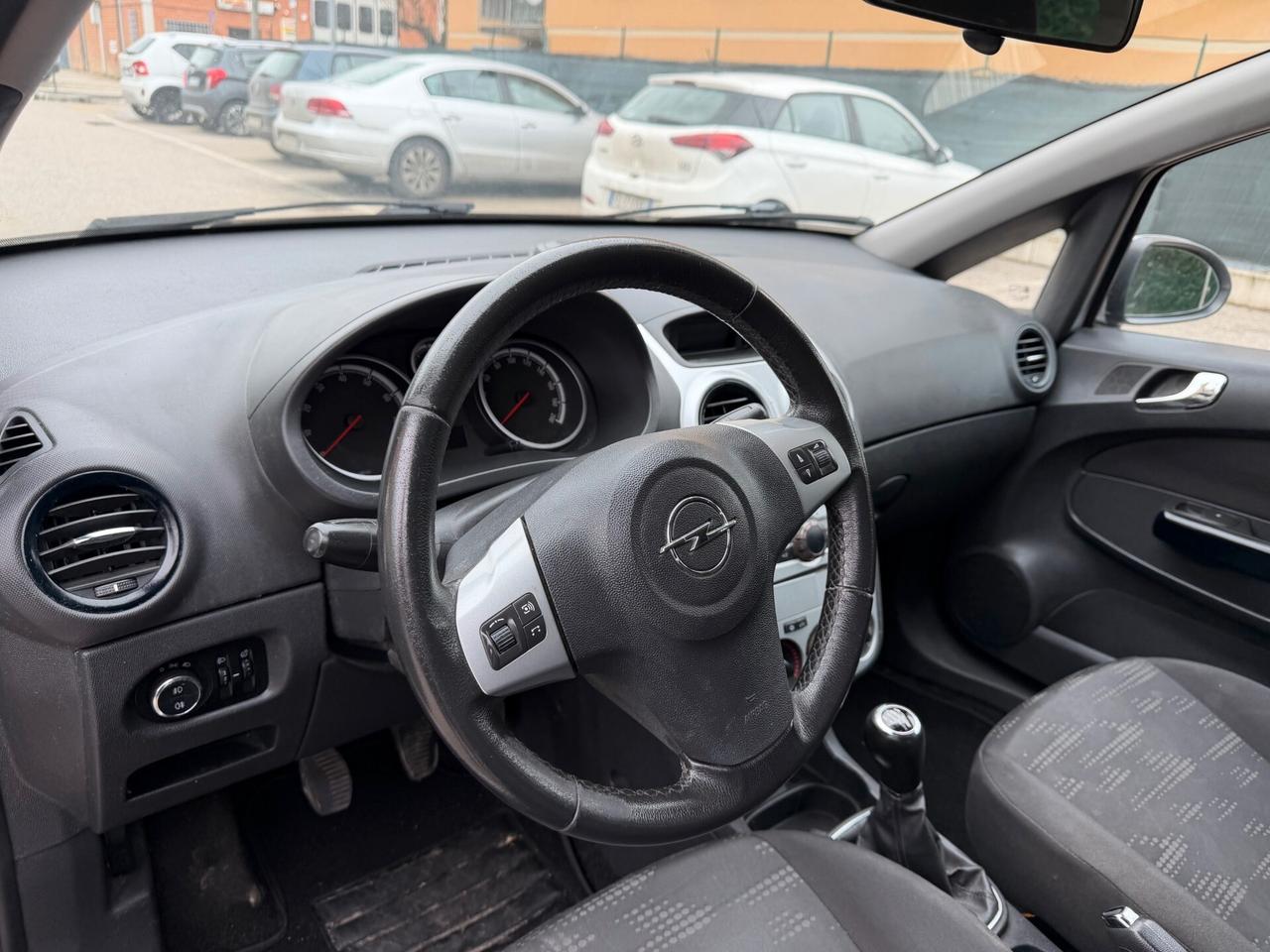 Opel Corsa 1.2 Gpl - NEOPATENTATI - 12 MESI DI GARANZIA -