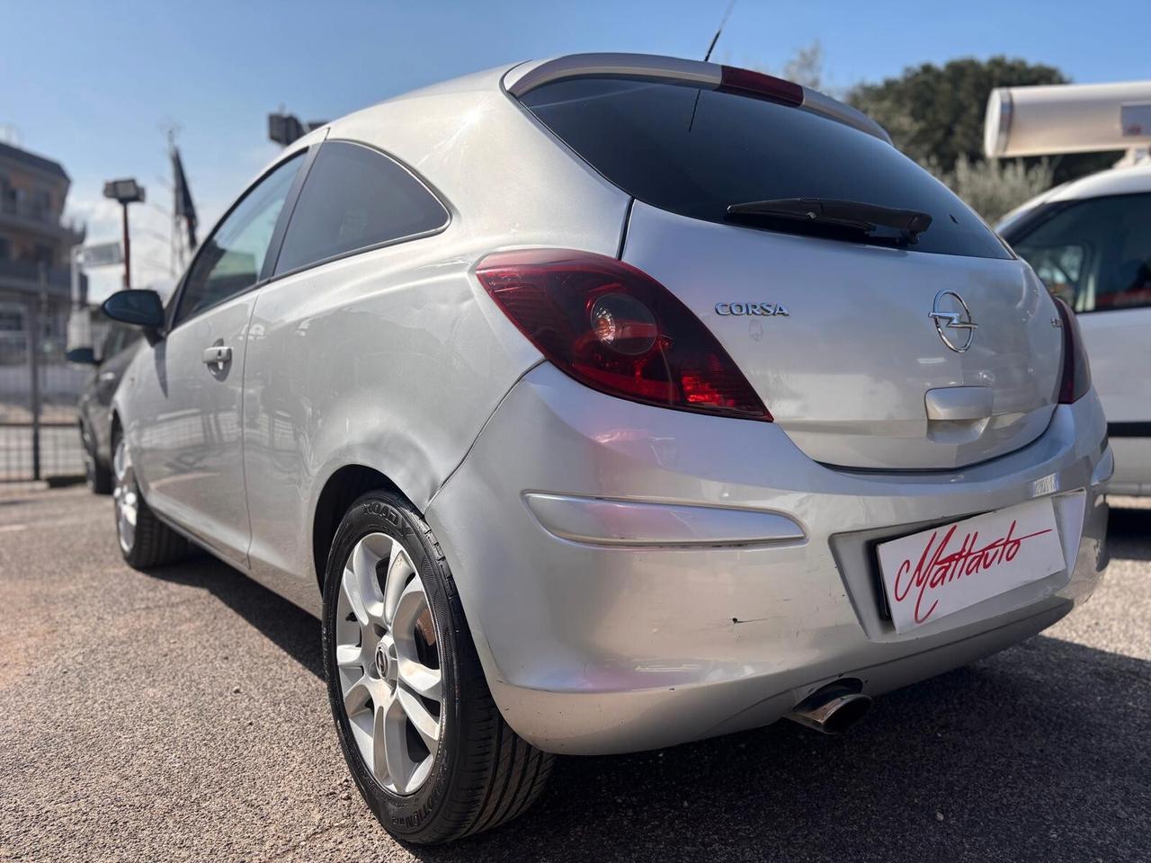 Opel Corsa 1.3 CDTI 3 porte / consumi bassi