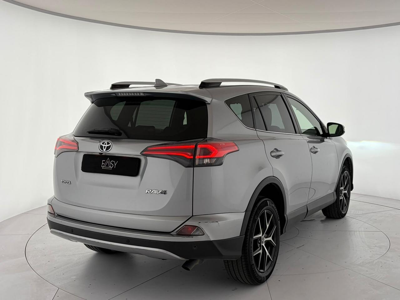 Toyota RAV4 2.0 D-4D 2WD Style