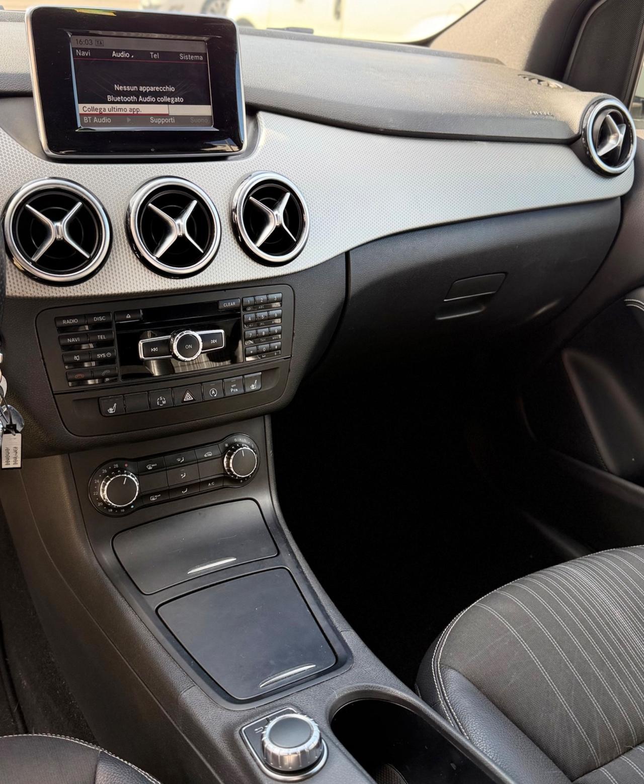 Mercedes Classe B 180 1.8 Diesel Premium 110 Cv