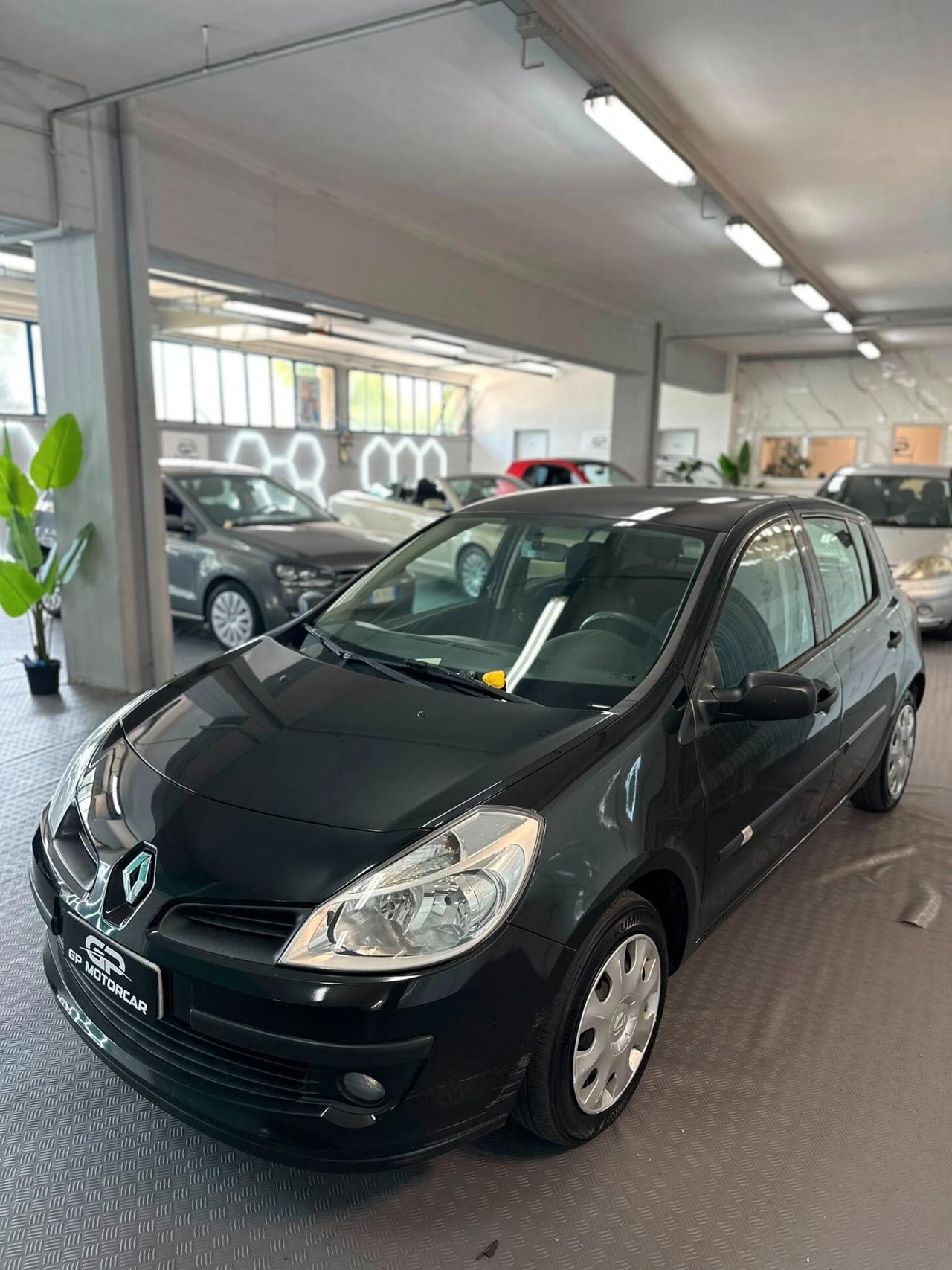Renault Clio 1.2 16V 5 porte Le Iene