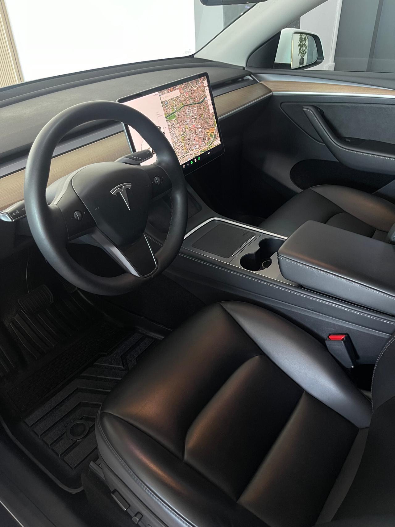 Tesla Model Y Long Range AWD - PASSAGGIO INCLUSO