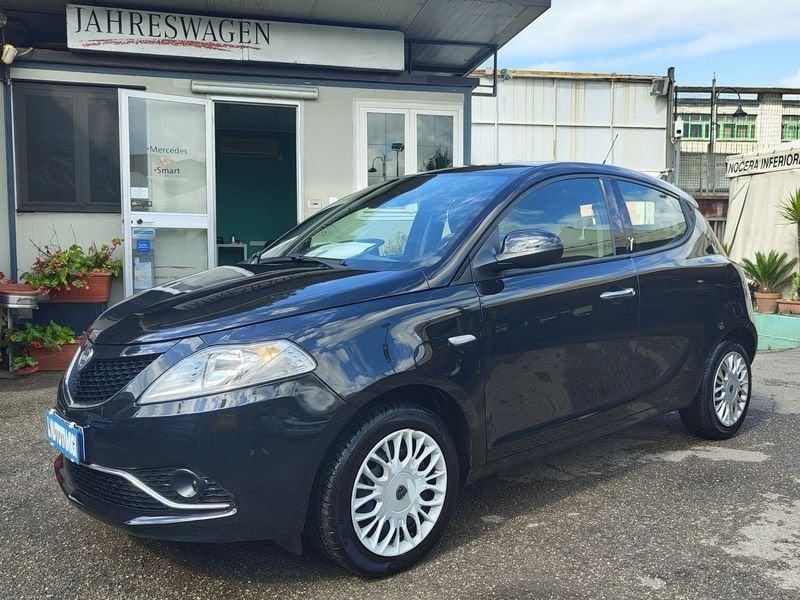 Lancia Ypsilon Ypsilon 1.2 69 CV 5 porte S&S Silver