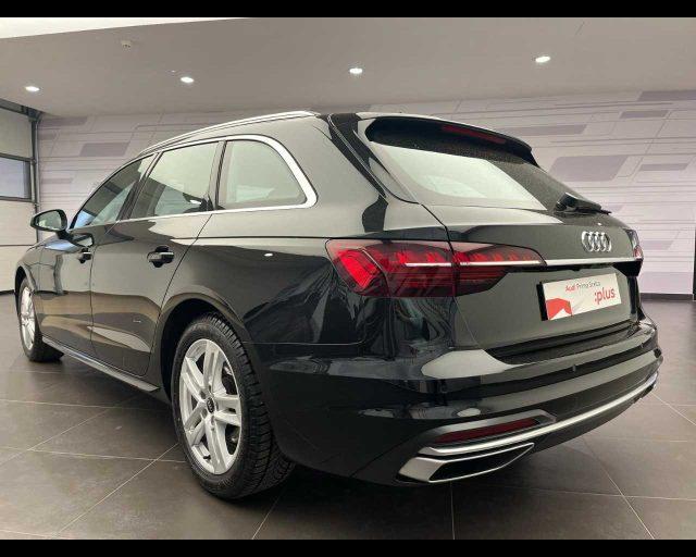 AUDI A4 Avant 35 TFSI S tronic Business Advanced