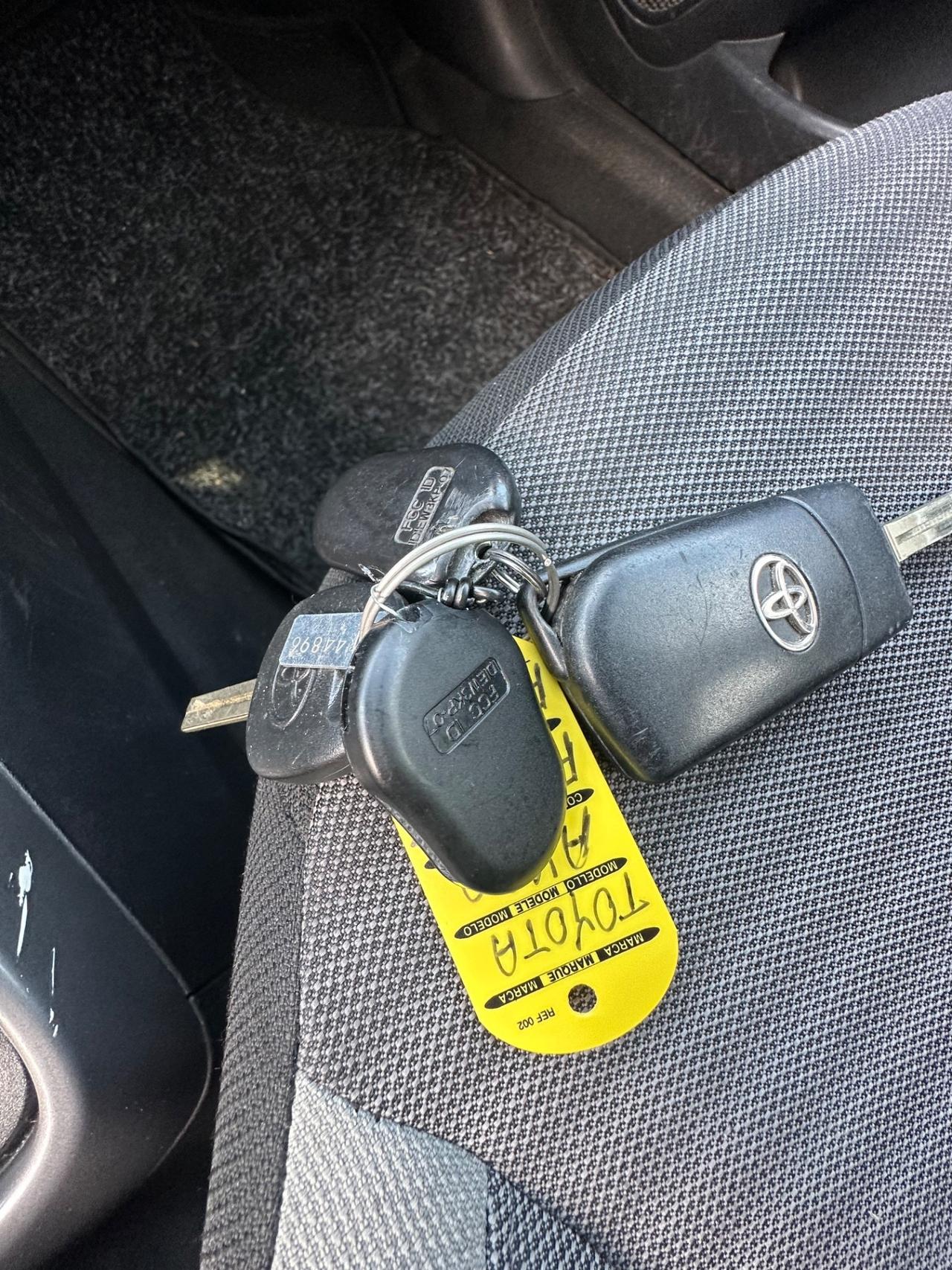 Toyota Aygo 1.0 VVT-i 72 CV 5 porte x-play MMT