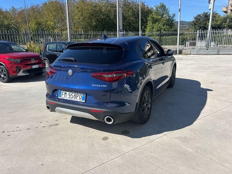 Alfa Romeo Stelvio 2017 2.2 t Executive rwd 180cv auto