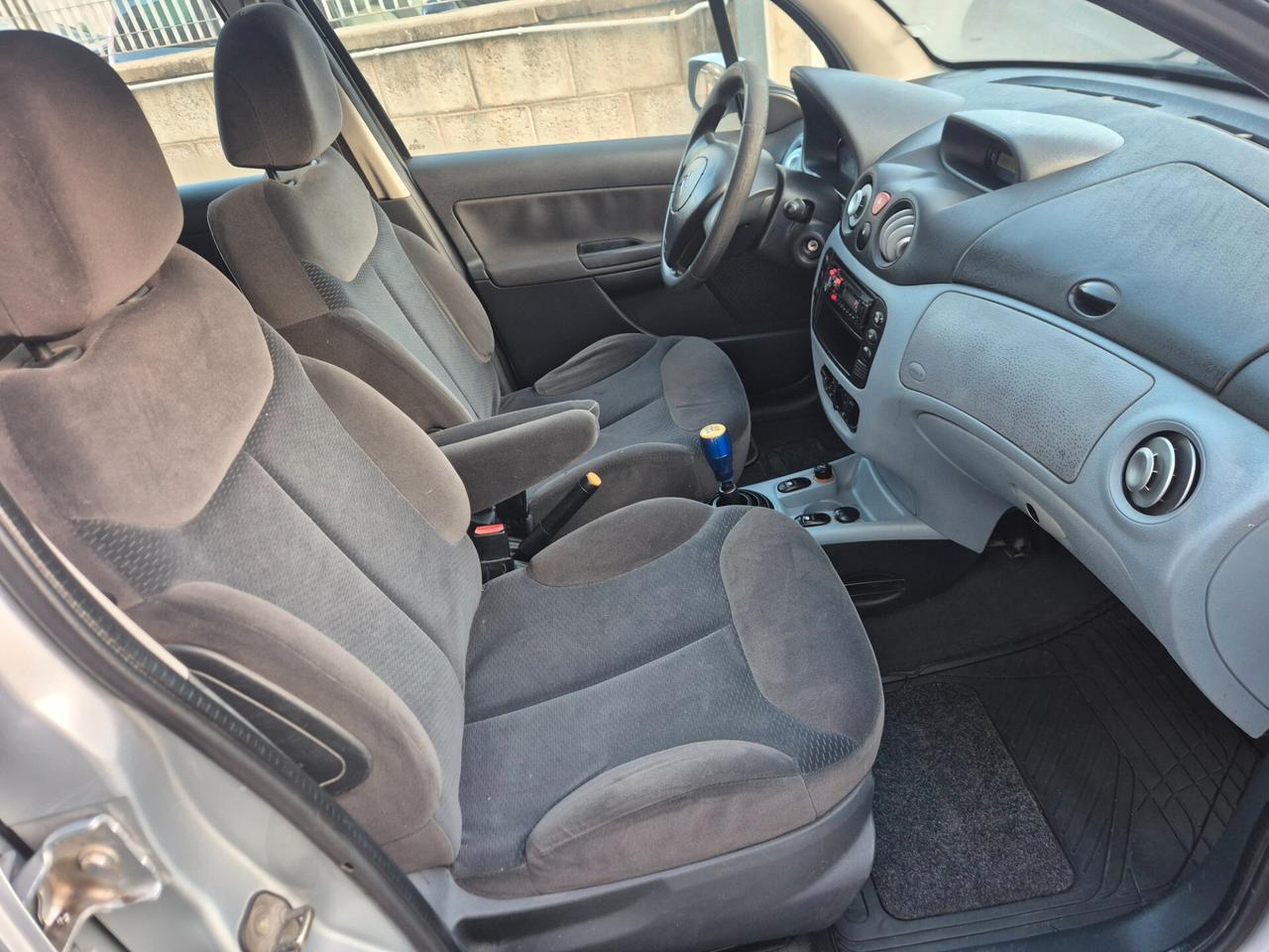 Citroen C3 1.1 Classique testata rigenerata