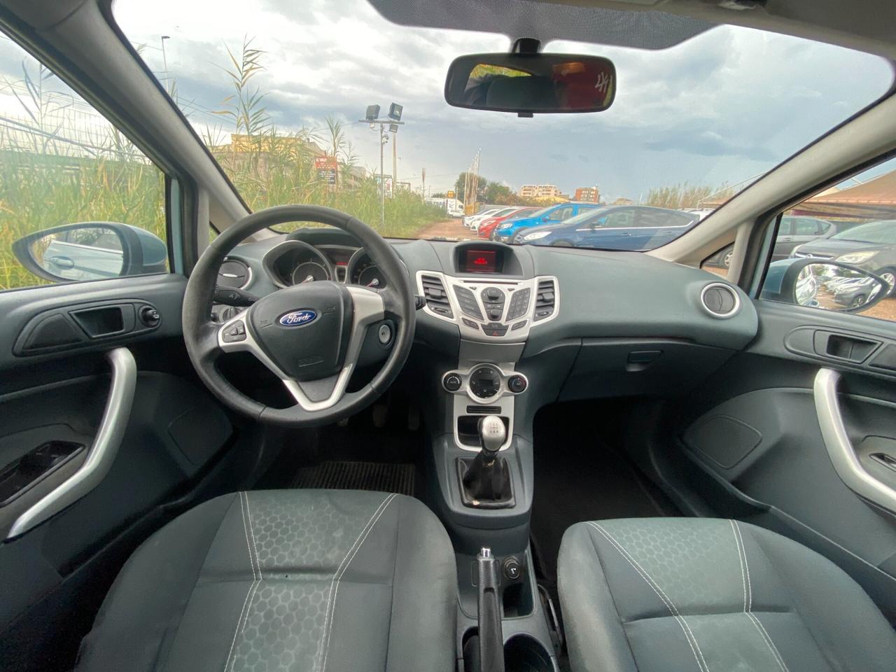 FORD FIESTA 1.4 TDCI ANNO 2009 TITANIUM