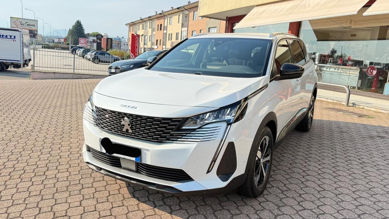 PEUGOET 5008 7 POSTI 2023