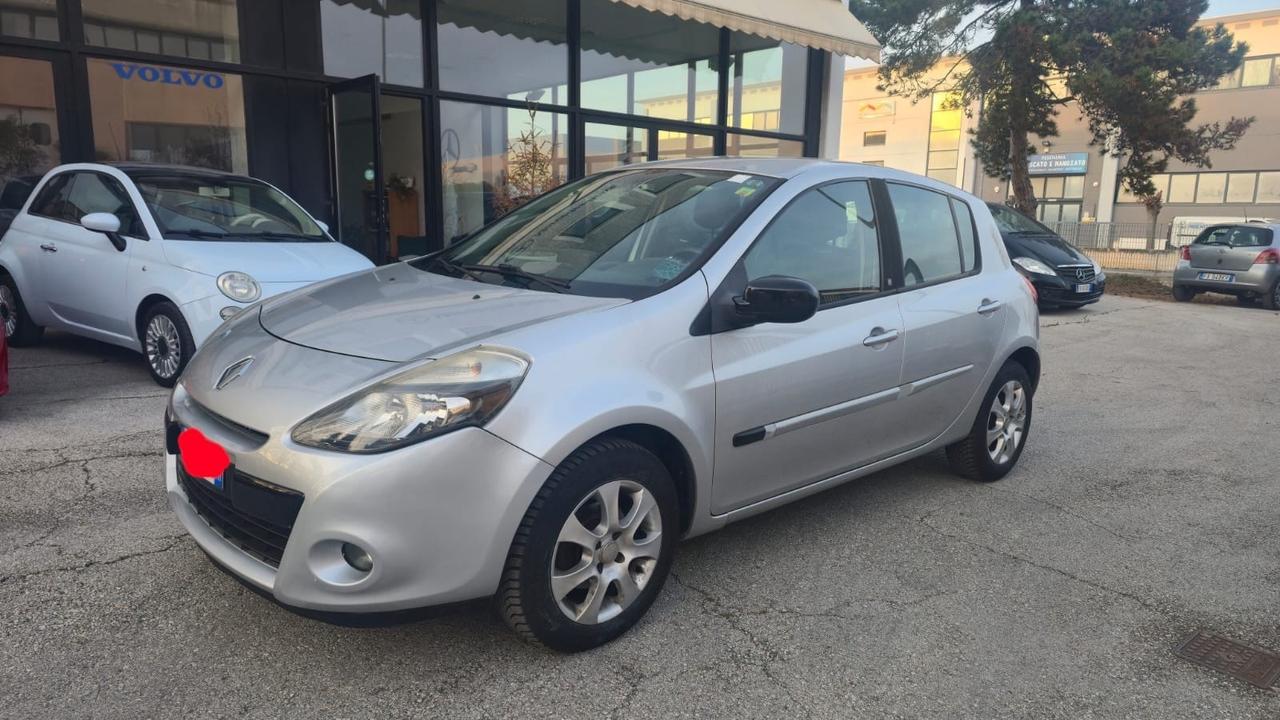 Renault Clio 1.2 16V 5 porte 20th Anniversario
